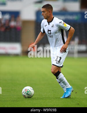 Swansea, Glamorgan, Wales, UK. Am 13. August 2019; Liberty Stadium, Swansea, Glamorgan, Wales; Carabao Schale, Englische Fußball-Liga Cup, Swansea City gegen Northampton Town; Kristoffer Peterson von Swansea City - Streng redaktionelle Verwendung. Keine Verwendung mit nicht autorisierten Audio-, Video-, Daten-, Spielpläne, Verein/liga Logos oder "live" Dienstleistungen. On-line-in-Match mit 120 Bildern beschränkt, kein Video-Emulation. Credit: Aktion Plus Sport Bilder/Alamy leben Nachrichten Stockfoto