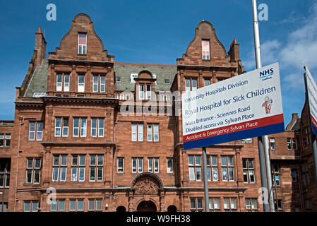 Das alte Royal Hospital for Sick Children in Edinburgh zog im März 2021 in das neue Royal Hospital for Children and Young People in Little France. Stockfoto