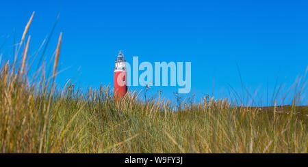 Der Leuchtturm Eierland am nördlichsten Punkt auf der Insel Texel. Es wurde 1864 erbaut und ist fast 35 Meter hoch. Stockfoto