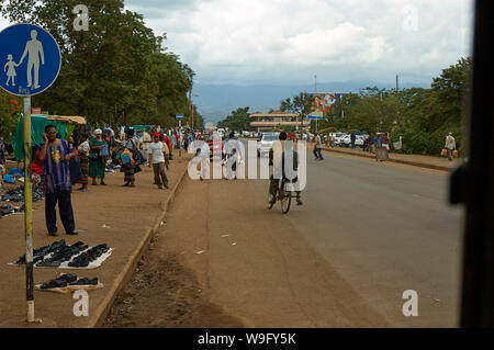 Street Scene von städtischen Moshi, Tansania Stockfoto