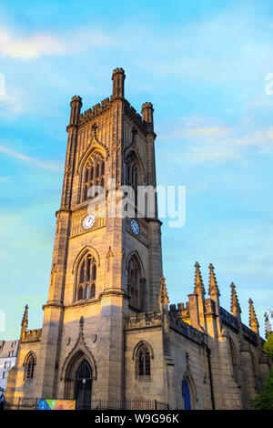 Liverpool, Großbritannien - 16 Mai 2018: St Luke's Church eine ehemalige anglikanische Kirche, die heute eine Ruine, zwischen 1811 und 1832 stark beschädigt während t gebaut Stockfoto