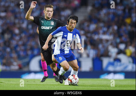 Porto, Portugal. 13 Aug, 2019. Shoya Nakajima (Porto), 13. August 2019 - Fußball: UEFA Champions League dritte qualifikationsrunde 2 bein Übereinstimmung zwischen FC Porto 2-3 FC Krasnodar im Estadio do Dragao in Porto, Portugal. Credit: Itaru Chiba/LBA/Alamy leben Nachrichten Stockfoto