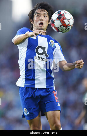 Porto, Portugal. 13 Aug, 2019. Shoya Nakajima (Porto), 13. August 2019 - Fußball: UEFA Champions League dritte qualifikationsrunde 2 bein Übereinstimmung zwischen FC Porto 2-3 FC Krasnodar im Estadio do Dragao in Porto, Portugal. Credit: Itaru Chiba/LBA/Alamy leben Nachrichten Stockfoto