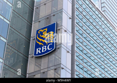 RBC (königliche Bank von Kanada) Logo auf Gebäude in der Innenstadt von Toronto. Stockfoto