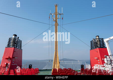 Ein CalMac Fähre auf dem Rothesay zu Wemyss Bay überqueren. Stockfoto