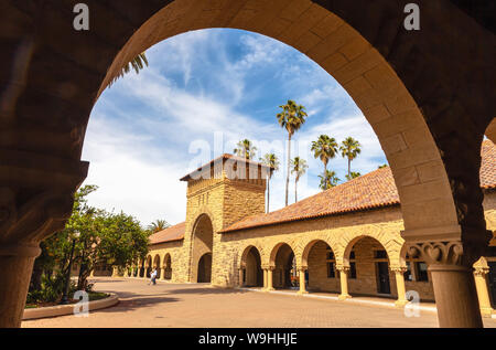 Die Architektur an der Stanford Universität in Palo Alto, Kalifornien, USA Stockfoto