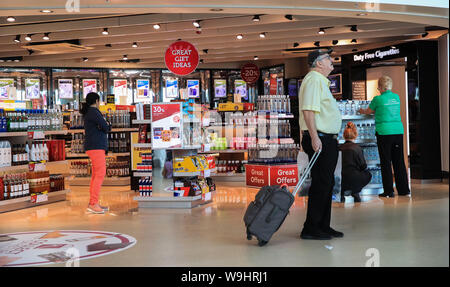 Duty Free an Terminal 1 Flughafen Manchester. Stockfoto