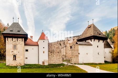 Die schöne Žiče Kartause einen ehemaligen Kartäuserkloster, in der Gemeinde von Slovenske Konjice, Slowenien, genannt auch Untere Steiermark Stockfoto