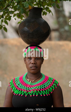 Afrika, Südliches Afrika, Afrikanische, Maputaland, KwaZulu-Natal, Shakaland Zulu Cultural Village, 30074532 *** Local Caption *** Afrika, Südliches Afrika Stockfoto