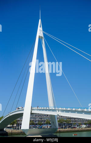 La Passerelle Bassin du Commerce, die Fußgängerbrücke über den Bassin du Commerce in Le Havre, Normandie, Frankreich Stockfoto