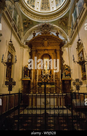 Valencia, Spanien - 24.07.2019: Parroquia und Iglesia de San Nicolas de Bari y San Pedro Martir - die Kirche und die Pfarrei Stockfoto