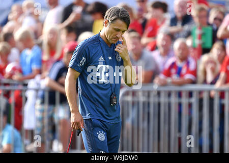 Rottach Egern, Deutschland. 14 Aug, 2019. Vorschau auf die Bundesliga Opener FC Bayern Munich-Hertha BSC Berlin. Archiv Foto; Niko Kovac (Trainer FC Bayern München), Geste, skeptisch, single Bild, Single Cut Motiv, halb Bild, halb Abbildung. Trainingslager FC Bayern München in Rottach Egern/Tegernsee. Fussball 1. Bundesliga, Saison 2018/2019, am 06.08.2019. | Verwendung der weltweiten Kredit: dpa/Alamy leben Nachrichten Stockfoto