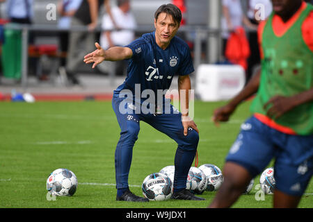 Rottach Egern, Deutschland. 14 Aug, 2019. Vorschau auf die Bundesliga Opener FC Bayern Munich-Hertha BSC Berlin. Archiv Foto; Niko Kovac (Trainer Bayern München), Geste, gibt Anweisungen. Einzelbild, Ausschneiden, vollen Körper geschossen, ganze Figur., Trainingslager des FC Bayern München in Rottach Egern/Tegernsee. Fussball 1. Bundesliga, Saison 2018/2019, am 06.08.2019. | Verwendung der weltweiten Kredit: dpa/Alamy leben Nachrichten Stockfoto