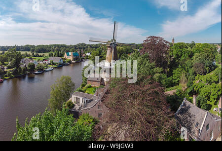 Tower Mill genannt De Hoop, Loenen aan de Vecht, Utrecht, Niederlande, 30071438 *** Local Caption *** Windmühle, Wasser, Bäume, Frühling, Luftbild, Stockfoto