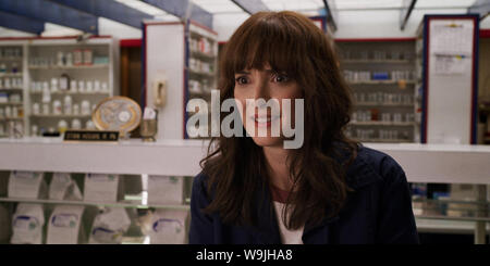 Die dritte Saison der amerikanischen Science Fiction - Horror web TV-Serie fremder Sachen, betitelt fremder Dinge 3. Die dritte Staffel stars Winona Ryder, David Harbour, Finn Wolfhard, Millie Bobby Brown, Gaten Matarazzo, Kaleb, McLaughlin, Noah Schnapp, Sadie Waschbecken, Natalia Dyer, Charlie Heaton, Joe Keery, dacre Montgomery, Maya Hawke, Priah Ferguson, und Cara Buono. Dieses Foto ist nur für den redaktionellen Gebrauch bestimmt und unterliegen dem Copyright der Film Company und/oder der bezeichneten Fotograf durch den Film oder die Produktion Firma zugewiesen. Stockfoto