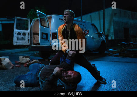 Stuber ist ein 2019 amerikanische Buddy action Komödie Film unter der Regie von Michael Pendeln und von Tripper Clancy geschrieben. Es Sterne Kumail Nanjiani, Dave Bautista, Iko Uwais, Natalie Morales, Betty Gilpin, Jimmy Tatro, Mira Sorvino und Karen Gillan Dieses Foto ist nur für den redaktionellen Gebrauch bestimmt und unterliegen dem Copyright der Film Company und/oder der bezeichneten Fotograf durch den Film oder die Produktion Firma zugewiesen. Stockfoto