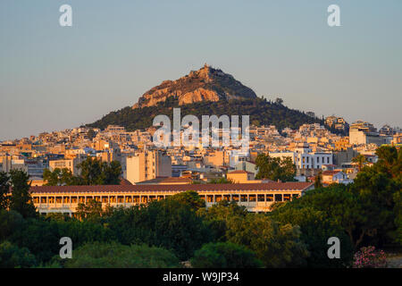 Agios Georgios (St. George) Kirche an der Spitze der Lycabettus Hügel in Athen, Griechenland Stockfoto