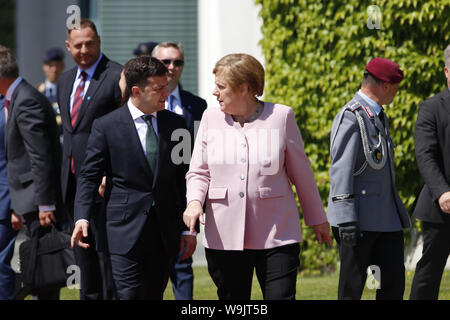 Wolodymyr Selensky, Angela Merkel-Treffen der Dt. Bundeskanzlerin mit dem ukrainischen Praesidenten, Bundeskanzleramt, 18. Juni 2019, Berlin/Volody Stockfoto