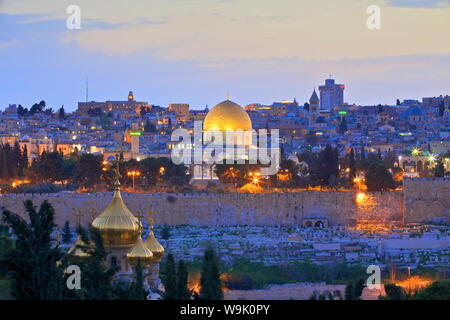 Blick auf Jerusalem, UNESCO-Weltkulturerbe vom Ölberg, Jerusalem, Israel, Nahost Stockfoto