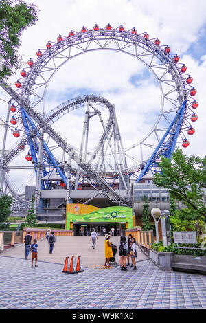 Tokio, Japan, 07.10.2019, Riesenrad in La Qua, Vergnügungspark. In der Nähe von Tokyo Dome in Suidobashi entfernt. Stockfoto