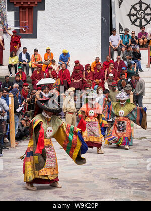 Cham Tänzer im Hemis Kloster Festive 2019, Ladakh. Stockfoto