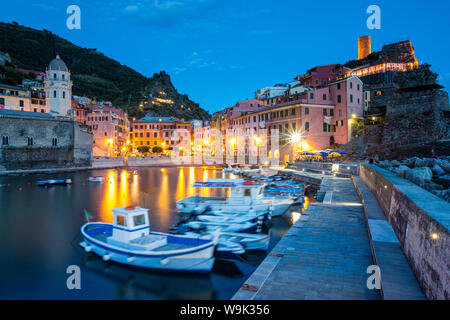 Vernazza, Cinqueterre, UNESCO World Heritage Site, Ligurien, Italien, Europa Stockfoto