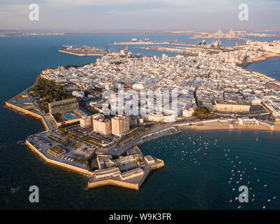 Luftaufnahme von Drohne, Cadiz, Andalusien, Spanien, Europa Stockfoto