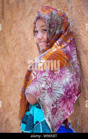 Madagassische Mädchen, 15-16 Jahre alt, Morondava, Provinz Toliara, Madagaskar, Afrika Stockfoto