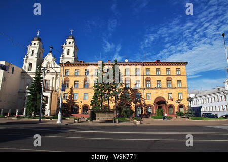 Minsk, Weißrussland - 13. Jun 2015. Das Gebäude in Minsk, Weißrussland Stockfoto