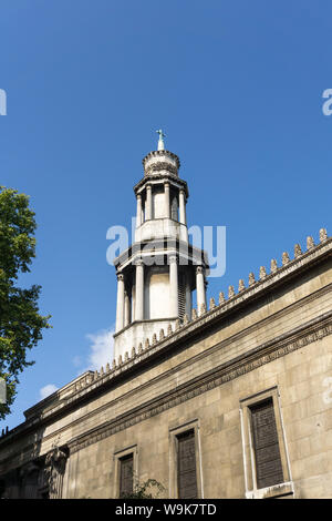 Der achteckige Turm der Pfarrkirche St. Pancras, London, Großbritannien; im griechischen Revival Stil im Jahre 1822 erbaut. Stockfoto