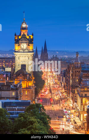 Die Princes Street, Balmoral Hotel und dem Stadtzentrum von Edinburgh, Edinburgh, Midlothian, Schottland, Großbritannien, Europa Stockfoto