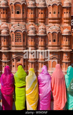 Indien, Rajasthan, Jaipur, Hawa Mahal, Palast der Winde, 1799 Der Palast der Winde gebaut, ist eine der Sehenswürdigkeiten Jaipurs Stockfoto