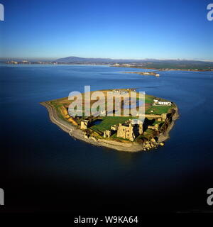 Luftbild von Piel Schloss (Schloss) (Fouldrey Fouldry Schloss), Piel Insel, Halbinsel Furness, Barrow in Furness, Cumbria, England, Grossbritannien, Europa Stockfoto