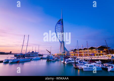 Spinnaker Tower, Marina Gunwharf, Portsmouth, Hampshire, England, Vereinigtes Königreich, Europa Stockfoto