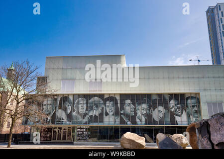 Toronto, Kanada - 4 April, 2019: Die Ryerson University Gebäude in Downtown Campus in Toronto Stockfoto