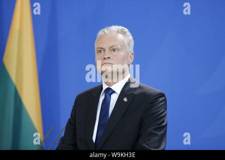 Berlin, Deutschland. 08 Apr, 2019. Litauische Präsident, Gitanas Nauseda im Bundeskanzleramt. Bundeskanzlerin Angela Merkel empfängt den Präsidenten der Republik Litauen, Gitanas Nauseda, dem Bundeskanzleramt. Im Mittelpunkt stehen die bilateralen Beziehungen sowie auf die Europa- und Außenpolitik. (Foto von Simone Kuhlmey/Pacific Press) Quelle: Pacific Press Agency/Alamy leben Nachrichten Stockfoto