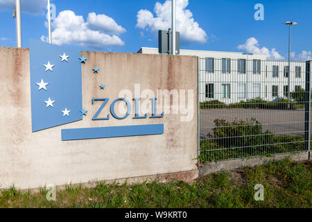 Nürnberg/Deutschland - August 4, 2019: Custom Logo aus europäischen customhouse auf einer Wand in Nürnberg. Stockfoto