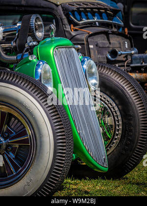 Vorderseite des Steampunk Auto in Whitby Steampunk Wochenende, Whitby, England. Stockfoto