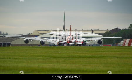 Glasgow, UK. 4. Juni 2019. Emirates Airbus A380 Super Jumbo in Glasgow gesehen Abreise für Dubai. Credit: Colin Fisher/CDFIMAGES.COM Stockfoto