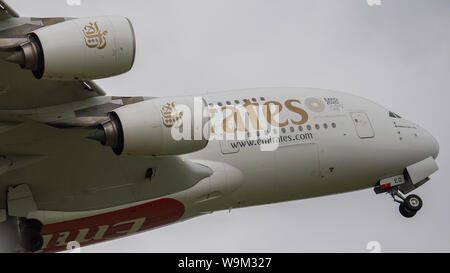 Glasgow, UK. 4. Juni 2019. Emirates Airbus A380 Super Jumbo in Glasgow gesehen Abreise für Dubai. Credit: Colin Fisher/CDFIMAGES.COM Stockfoto