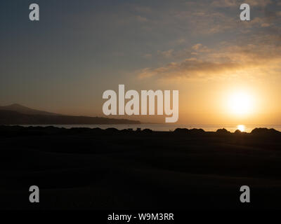 Sonnenaufgang über dem Atlantik, Maspalomas, Gran Canaria Stockfoto