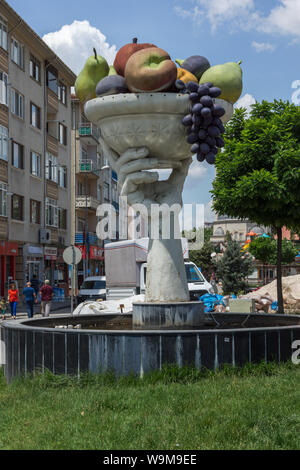 EDIRNE, Türkei - 26. MAI 2018: Brunnen in der Mitte der Stadt von Edirne, Ost Thrakien, Türkei Stockfoto