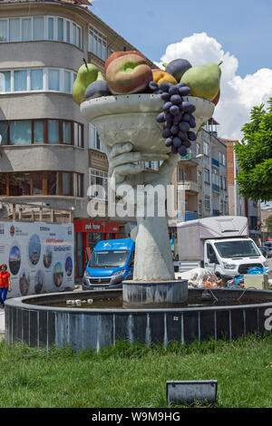 EDIRNE, Türkei - 26. MAI 2018: Brunnen in der Mitte der Stadt von Edirne, Ost Thrakien, Türkei Stockfoto