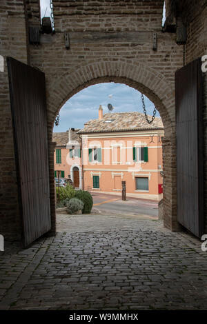 Das historische Zentrum von Corinaldo, Marken, Italien Stockfoto