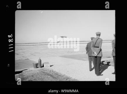 Ankunft in Palästina von Herrn Antony [d. h., Anthony] Eden. Flugzeug genommen Stockfoto