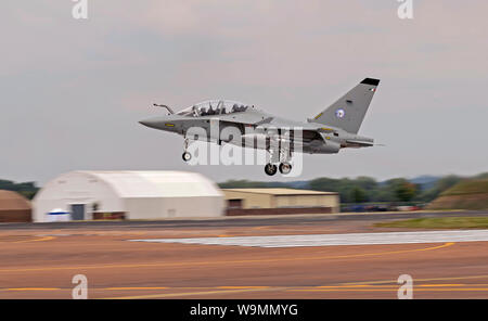 Leonardo T-346 A bei der Royal International Air Tattoo Stockfoto