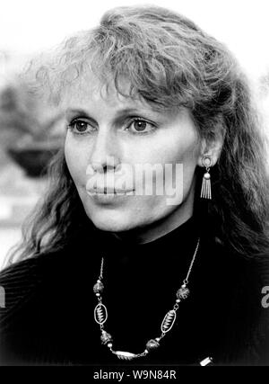 Mia Farrow, Werbung Portrait für den Film, "Verbrechen und Vergehen", Foto von Brian Hamill, Orion Pictures, 1989 Stockfoto