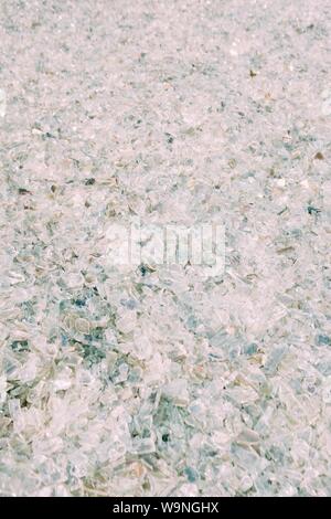 Nahaufnahme eines Stapels zerbrochenem Glas in einem Großes Feld Stockfoto