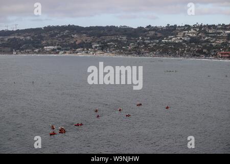 Bunte Kajaks in der La Jolla Cove San Diego Stockfoto