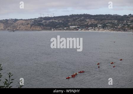 Bunte Kajaks in der La Jolla Cove San Diego Stockfoto